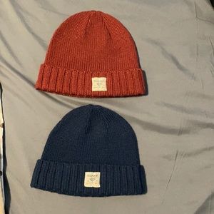 Diamond CO beenie bundle.